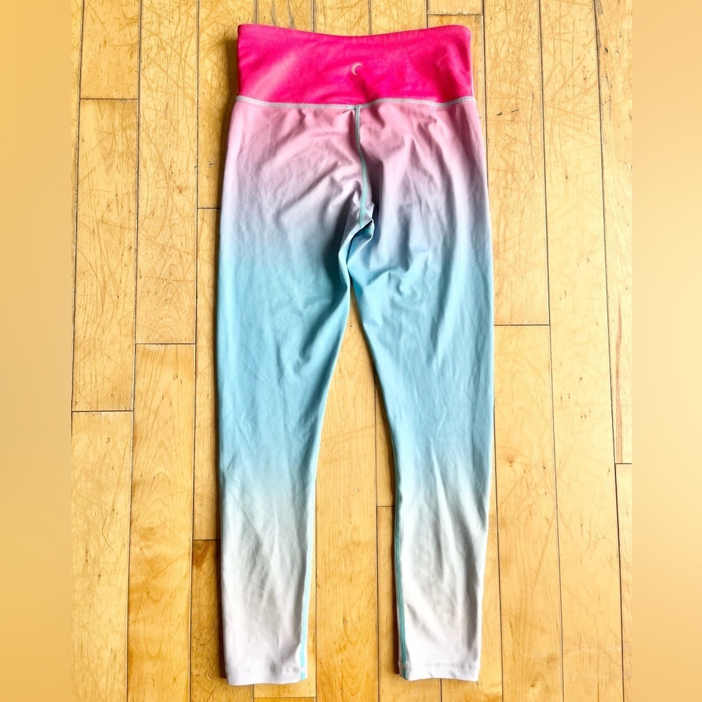Zyia Activewear Performance Multicolor Gradient Leggings Size 4 - Picture 3 of 6